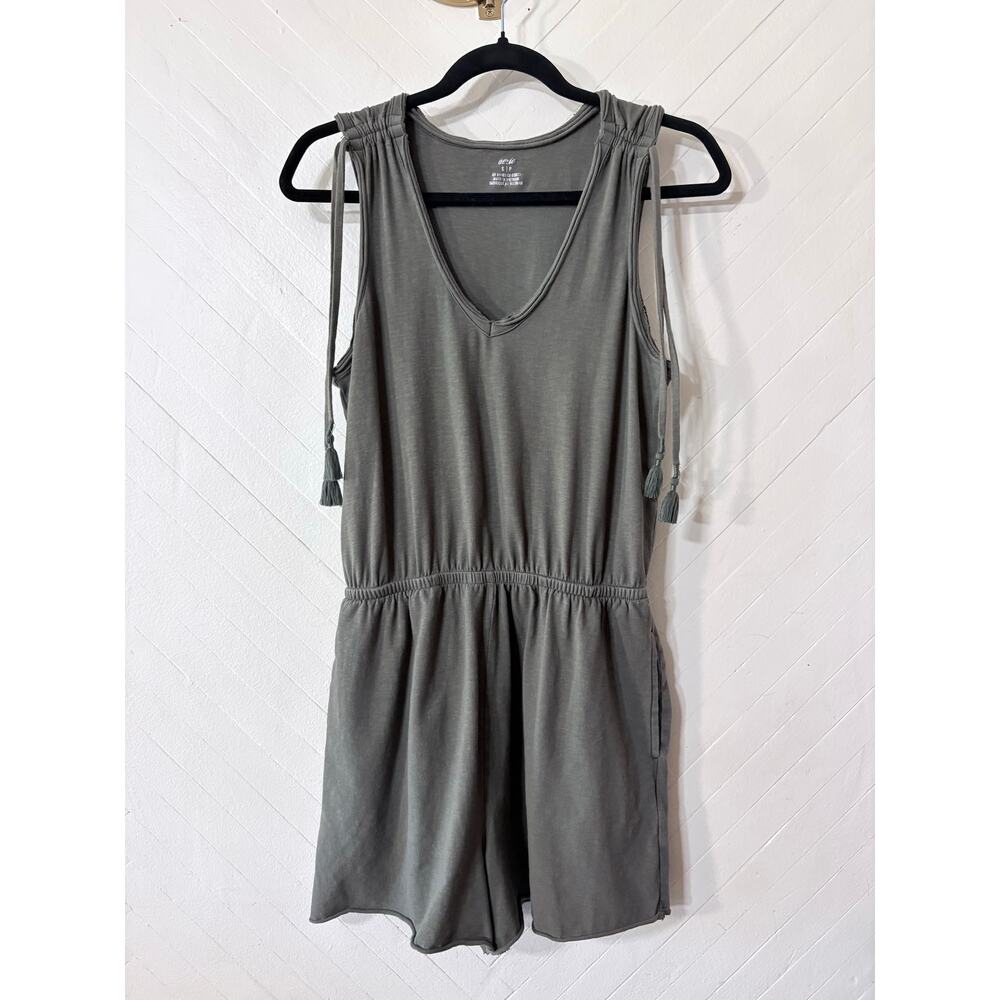 Aerie Olive Green Summer Sleeveless Romper Tassels Pockets Women's Size Small